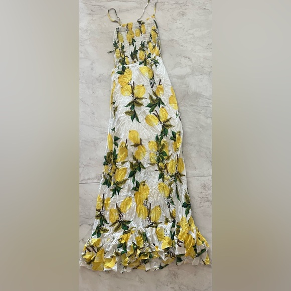 Women’s Lemon Maxi Dress with open back NWT - Picture 1 of 4